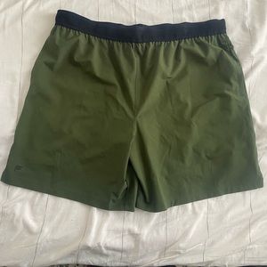 Fabletics Fundamental shorts XXL